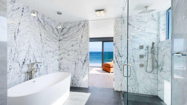 Creating a Luxurious Bathroom: Tips and Tricks